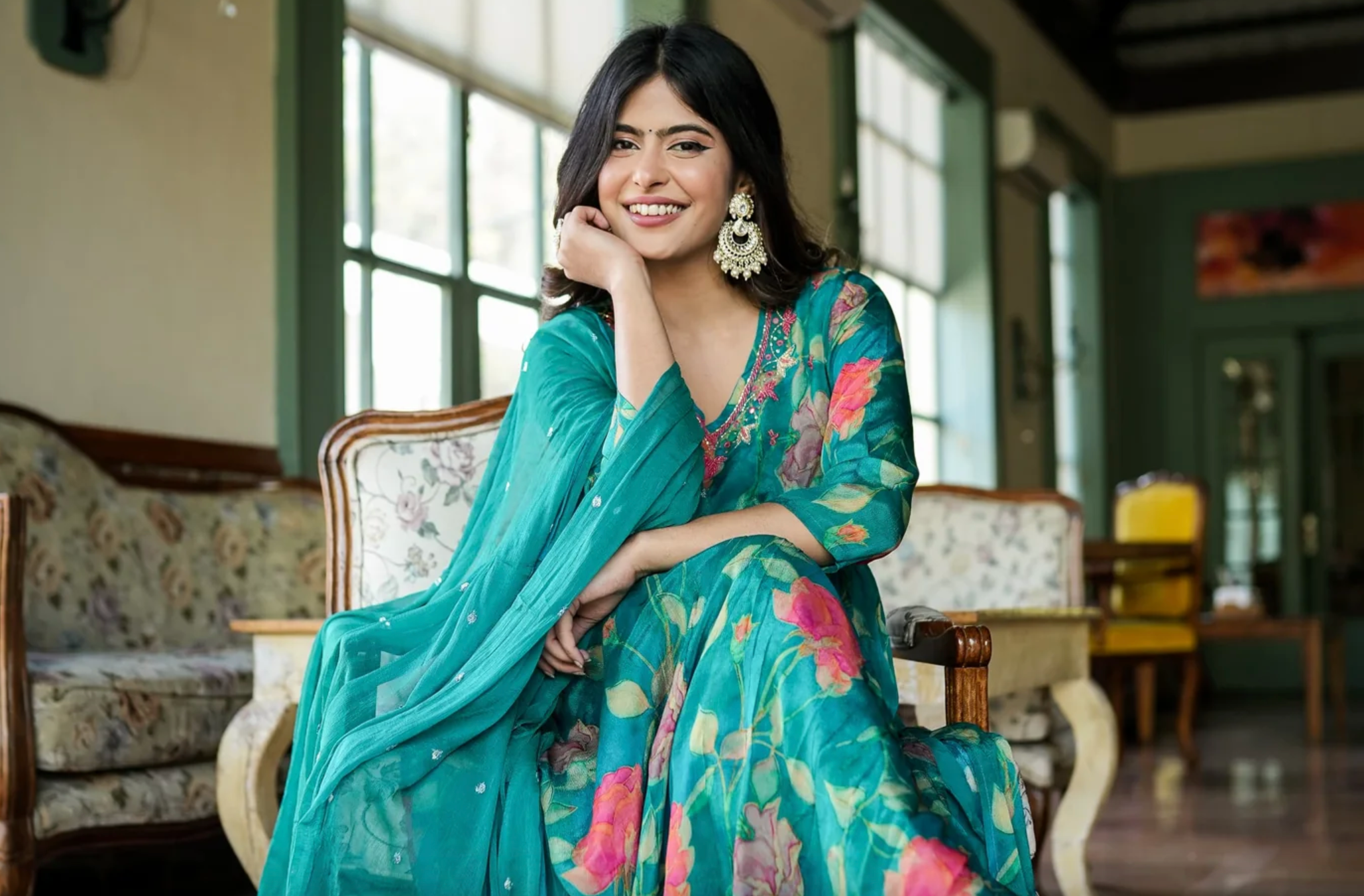 Festive Frenzy: Shopping Online for Indian Ethnic Wear During Festival Seasons