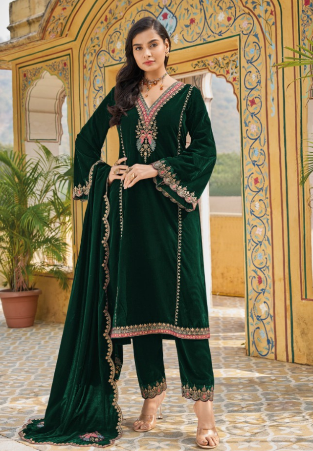 Vintage Green Velvet Embroidery V Neck Suit Set