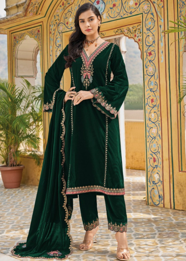 Vintage Green Velvet Embroidery V-Neck Suit Set