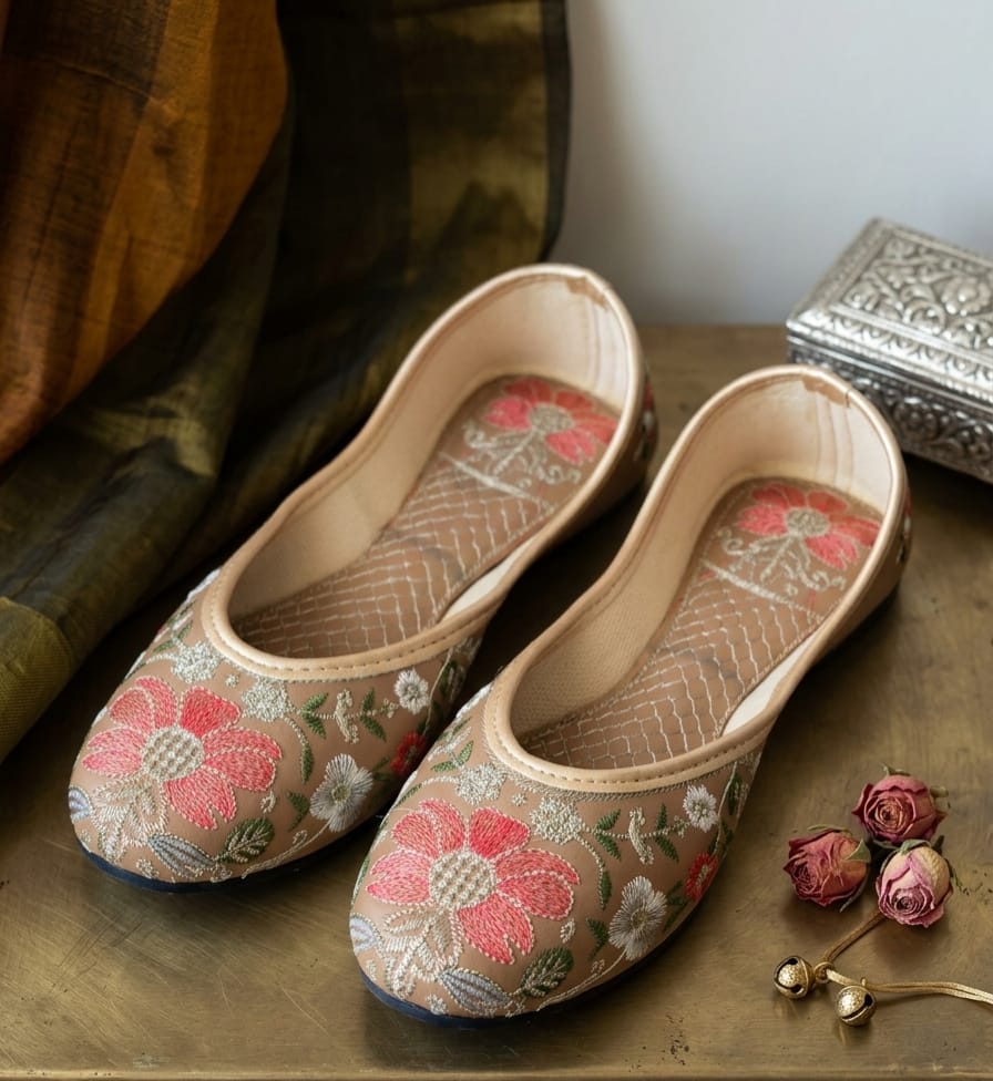 Mocha Blossom Jutti