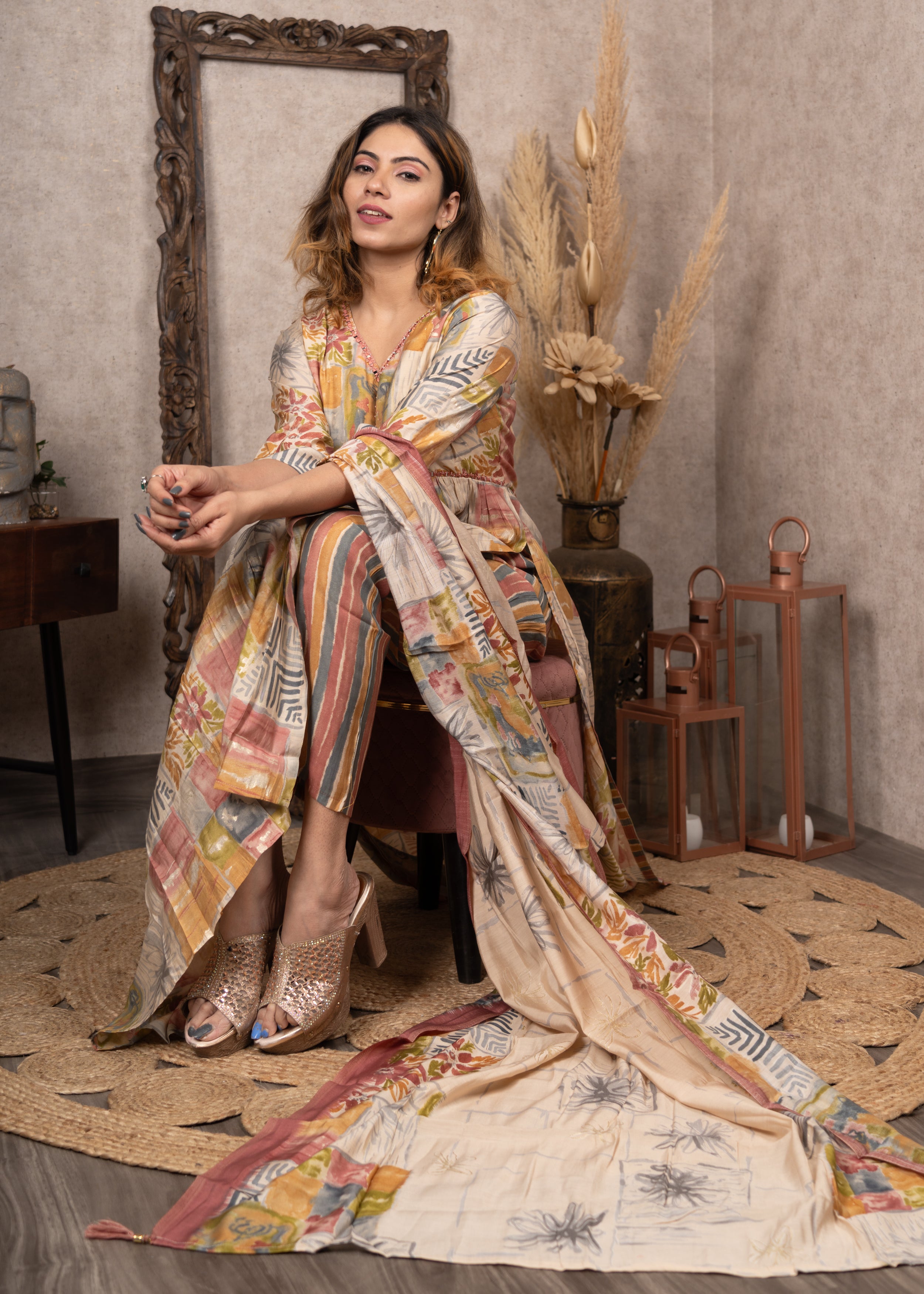 Alia cut multicolored suit