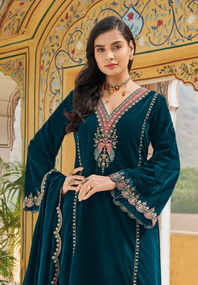 Vintage Blue Velvet Embroidery V Neck Suit Set