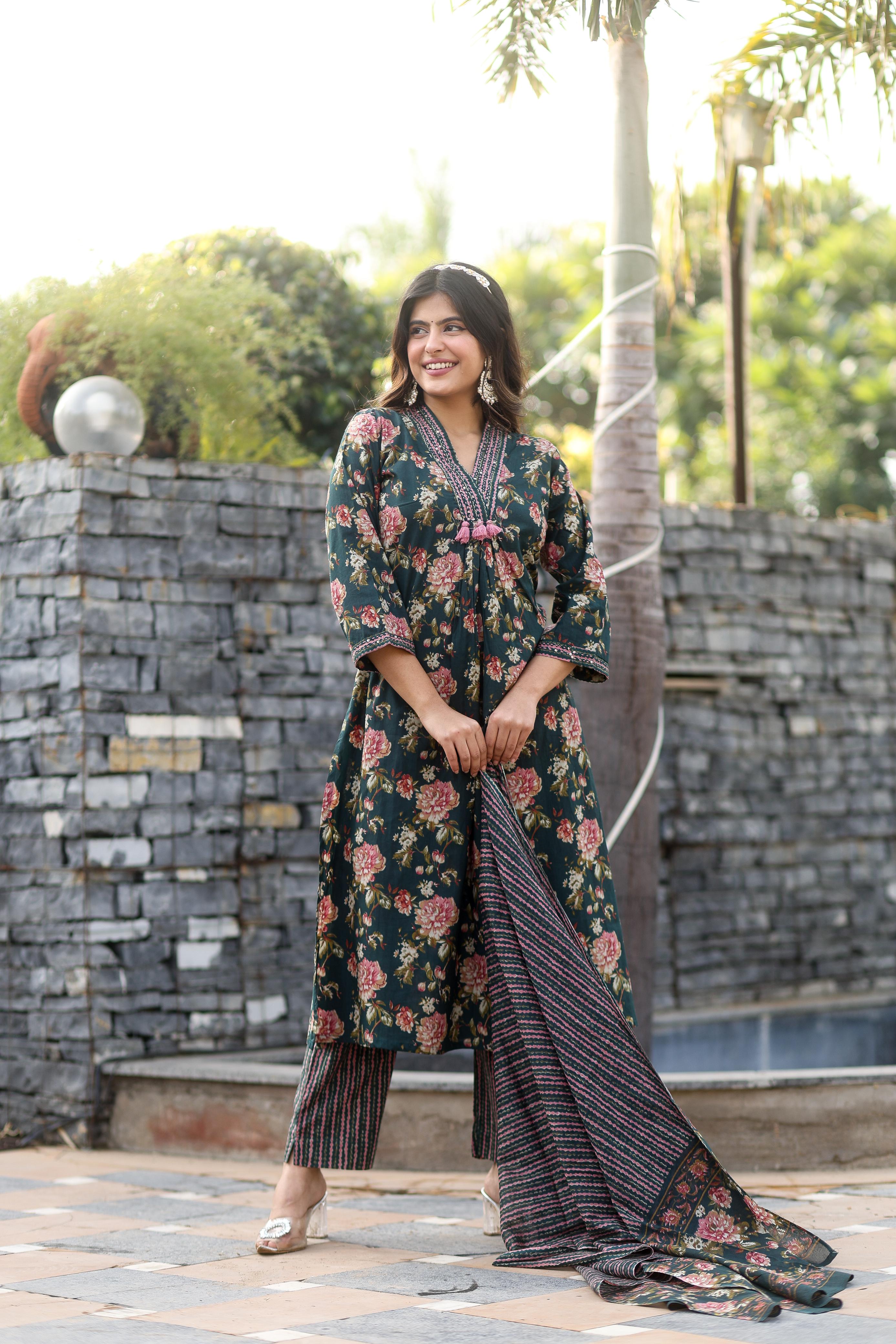 V-neck Green Floral Straight Suit Set