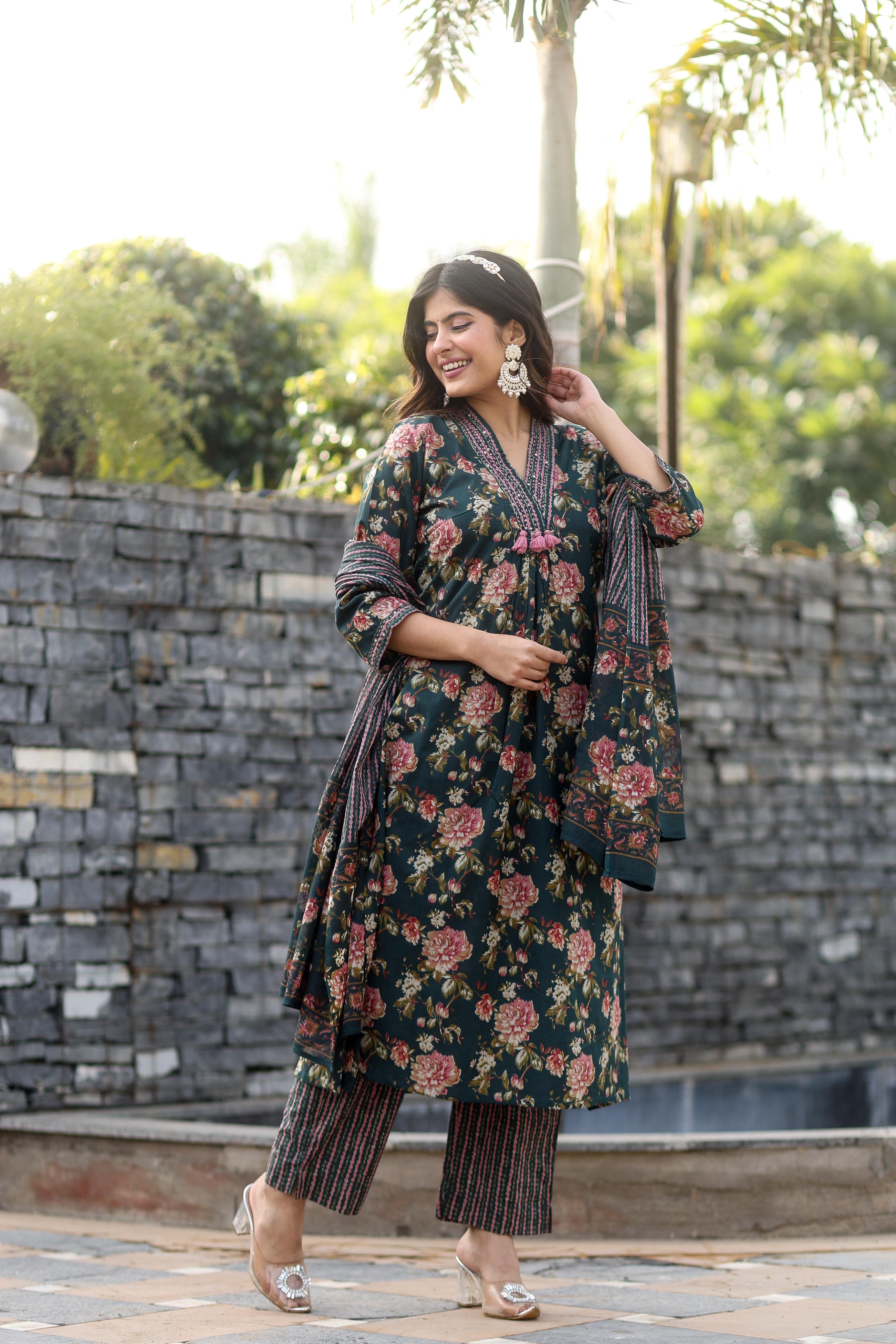 V-neck Green Floral Straight Suit Set