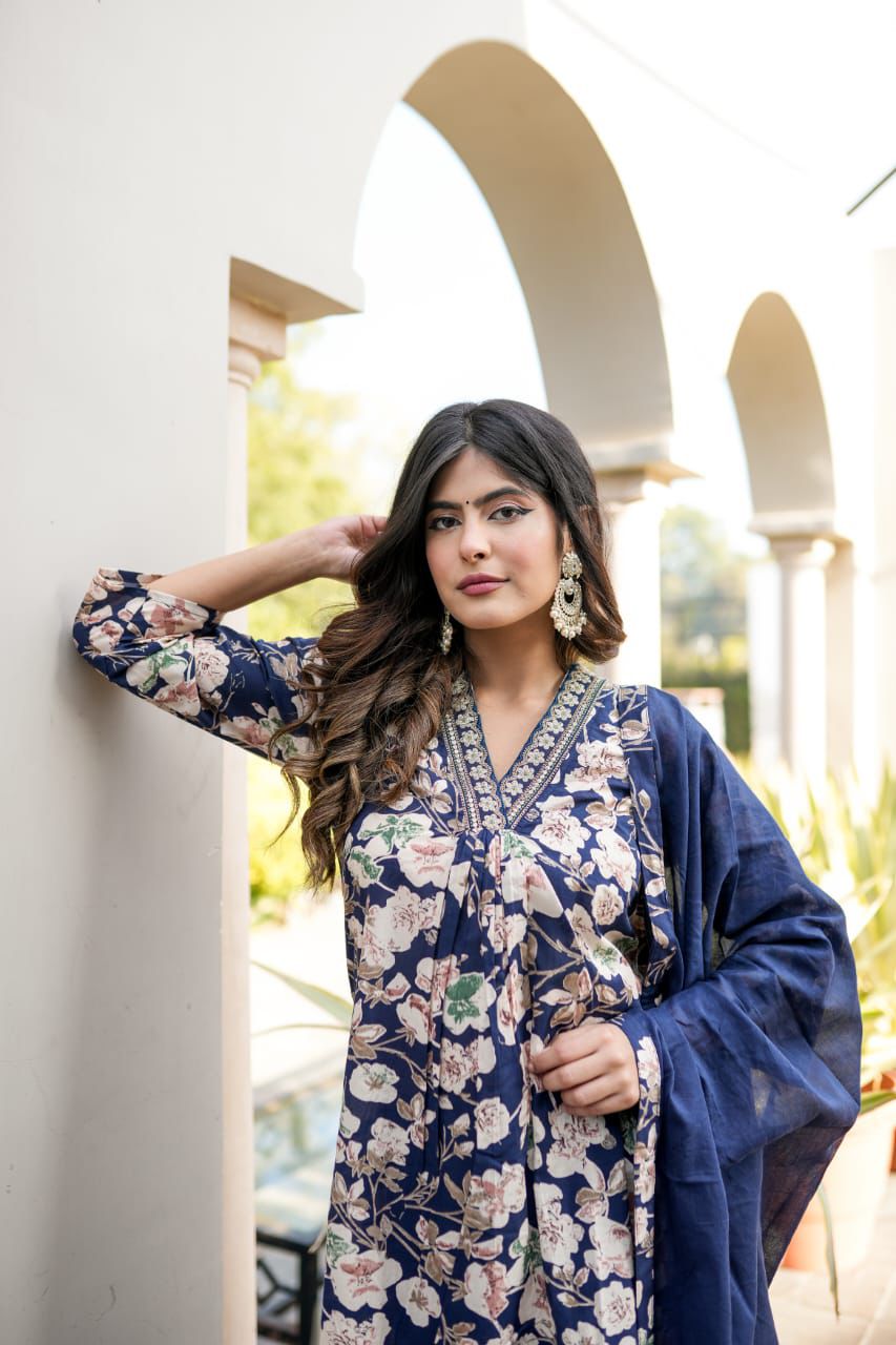 V-neck Blue Floral Straight Suit Set