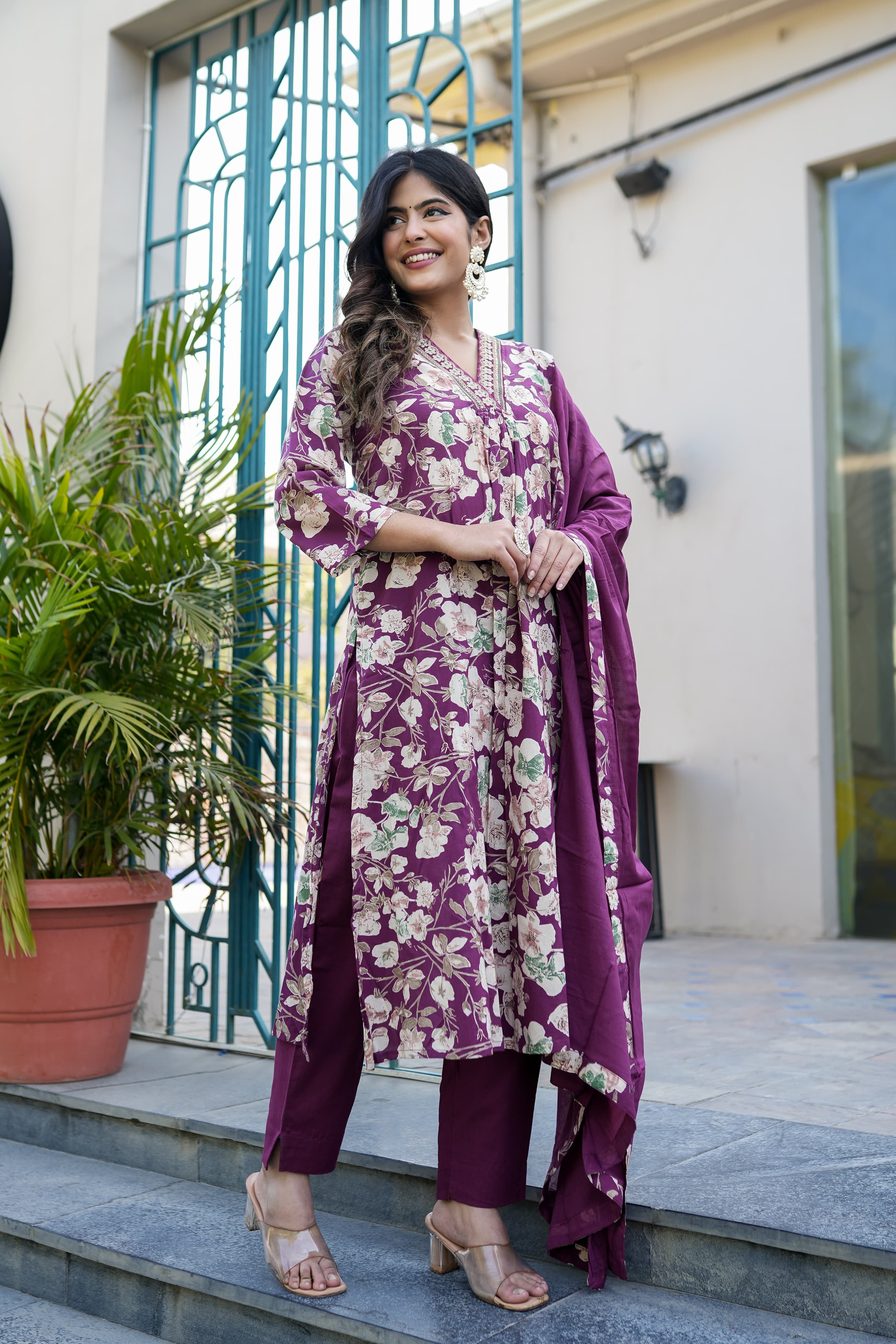V-neck Wine Floral Straight Suit Set
