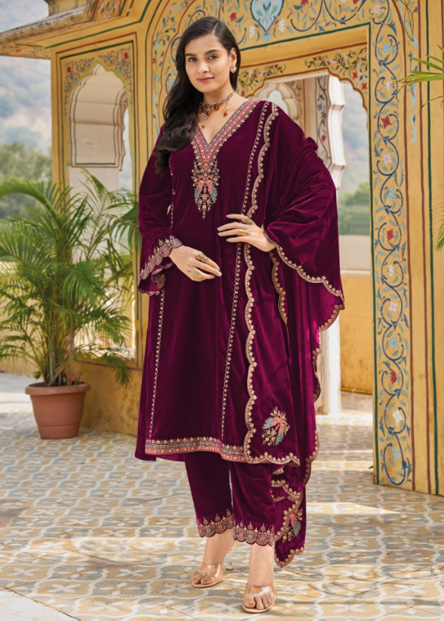 Vintage wine Velvet Embroidery V-Neck Suit Set