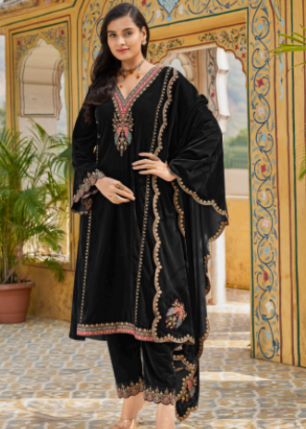 Vintage Black Velvet Embroidery V-Neck Suit Set